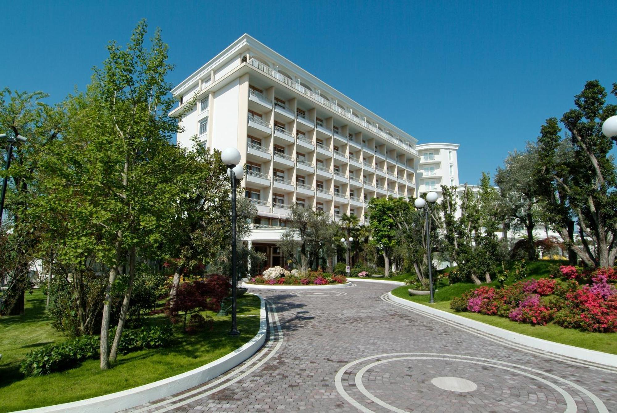 אבנו טרמה Hotel La Residence & Idrokinesis מראה חיצוני תמונה