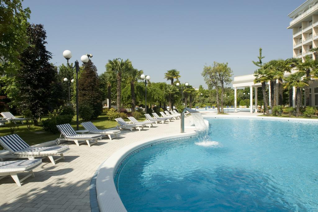 אבנו טרמה Hotel La Residence & Idrokinesis מראה חיצוני תמונה