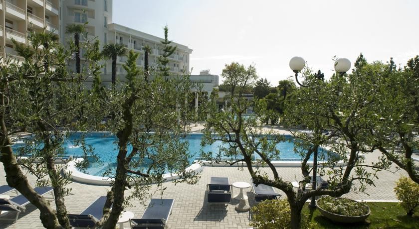 אבנו טרמה Hotel La Residence & Idrokinesis מראה חיצוני תמונה